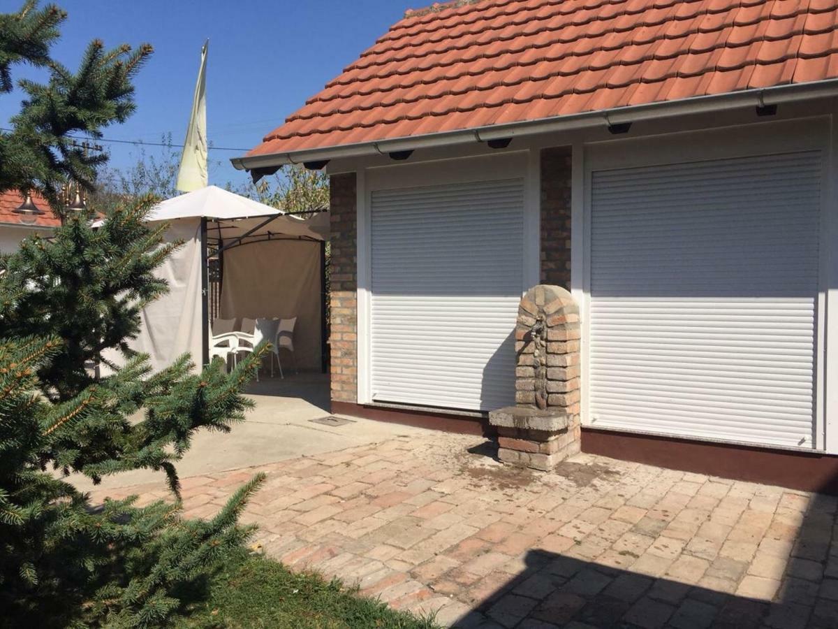 Ferienwohnung Vila Sunce Morović Exterior foto