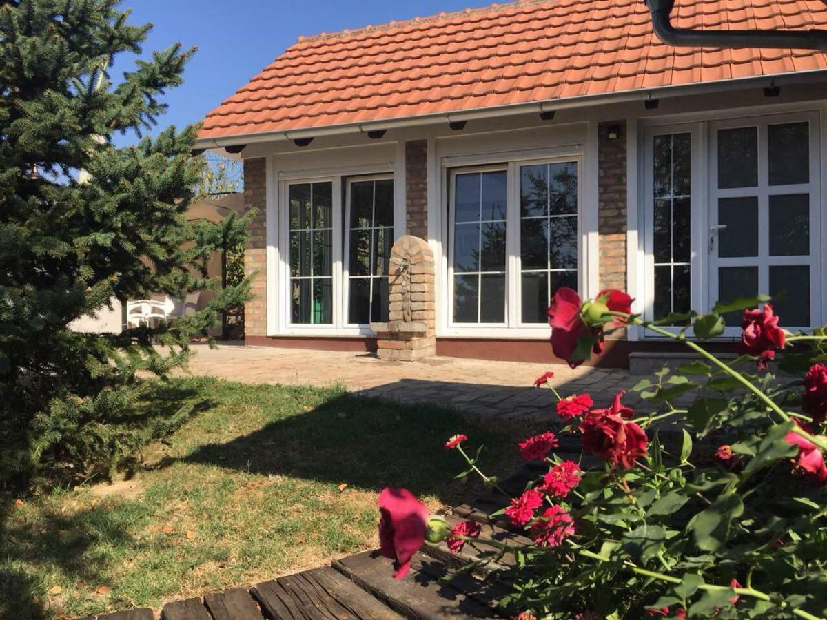 Ferienwohnung Vila Sunce Morović Exterior foto